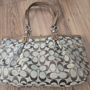 Vintage Coach bag Great Condition